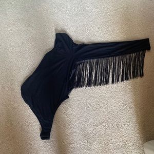Black one sleeve fringe body suit size M